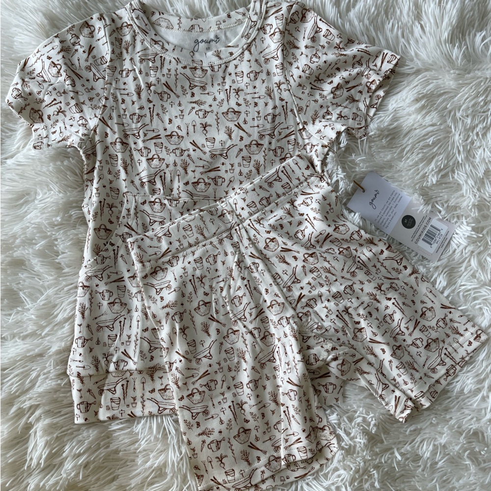 NWT Goumi biker set in the pattern garden